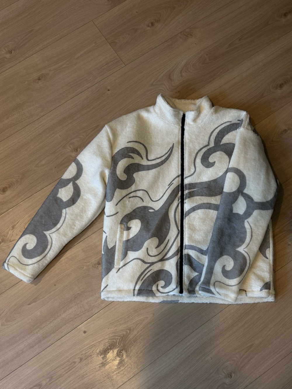 Lightweight White & Gray Patterned Shirt Jacket